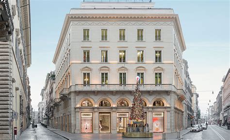 fendi flagship store roma